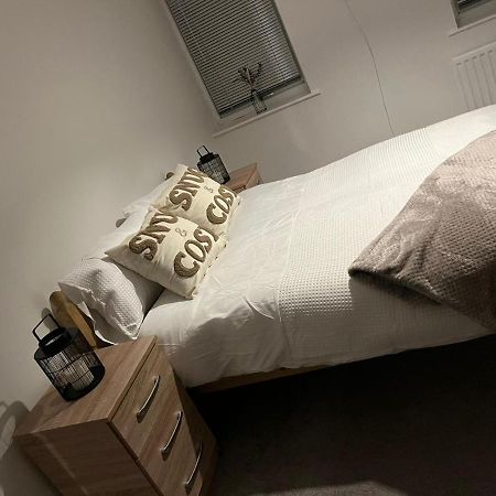 Villa 2 Bed Hengrove à Bristol Extérieur photo